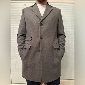 Kenneth code reaction men code. Size 42R